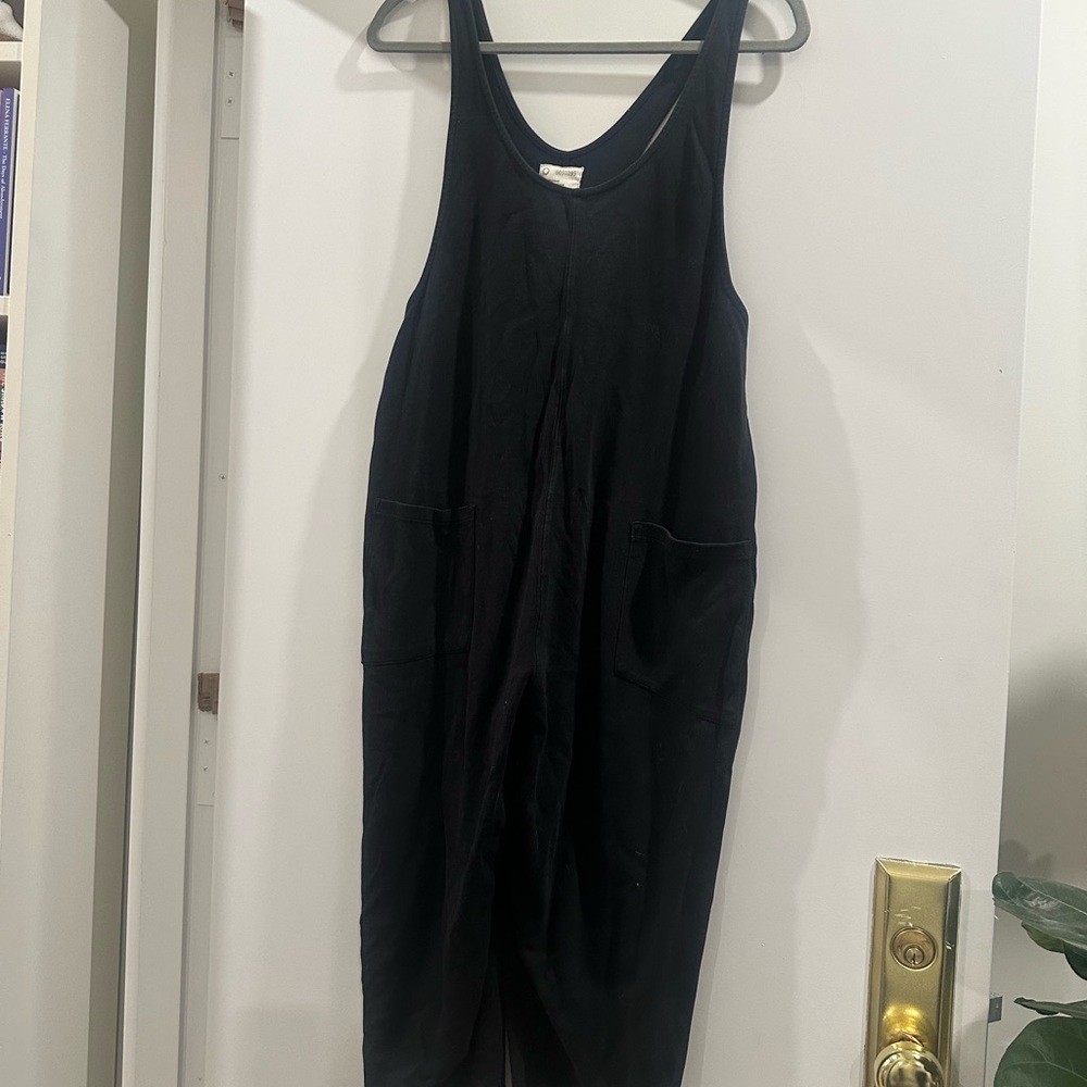 Black Sleeveless Jumpsuit